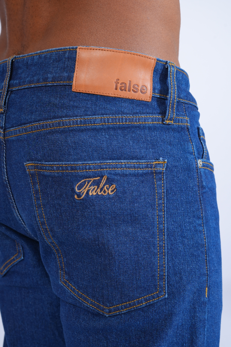 Dark blue relaxed fit