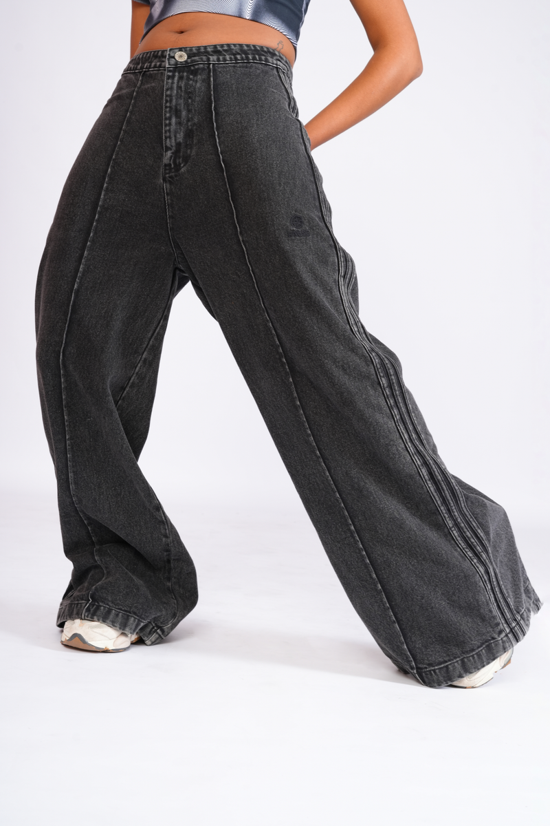 High rise solid wide leg jeans